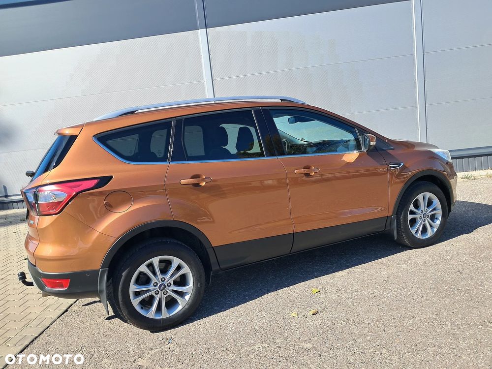 Ford Kuga 1.5 EcoBoost 2x4 Titanium - 11
