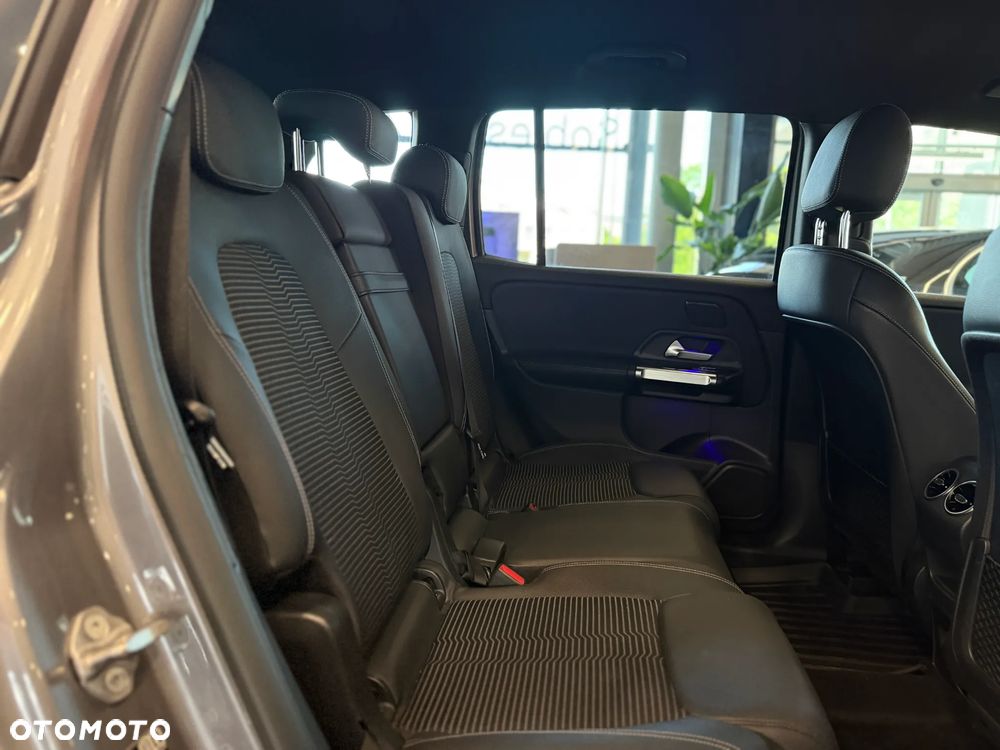 Mercedes-Benz GLB 250 4-Matic AMG Line 8G-DCT - 11