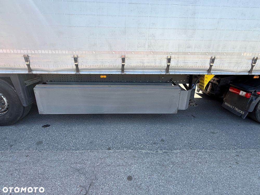 Schmitz Cargobull - 12