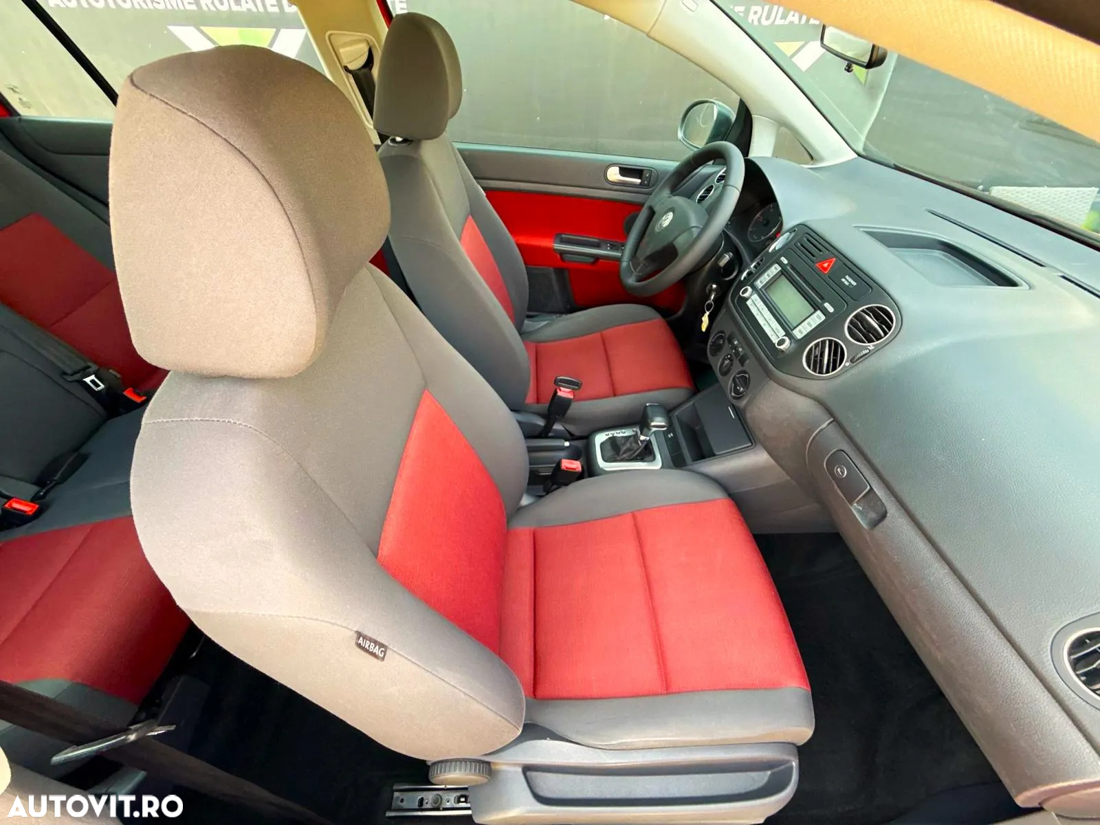 Volkswagen Golf Plus 1.9 TDI DPF DSG Edition - 22