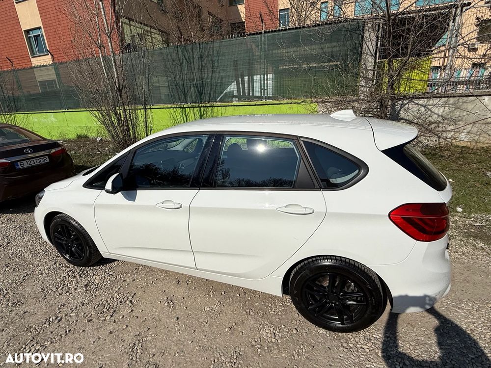 BMW Seria 2 218i Aut. Advantage - 8