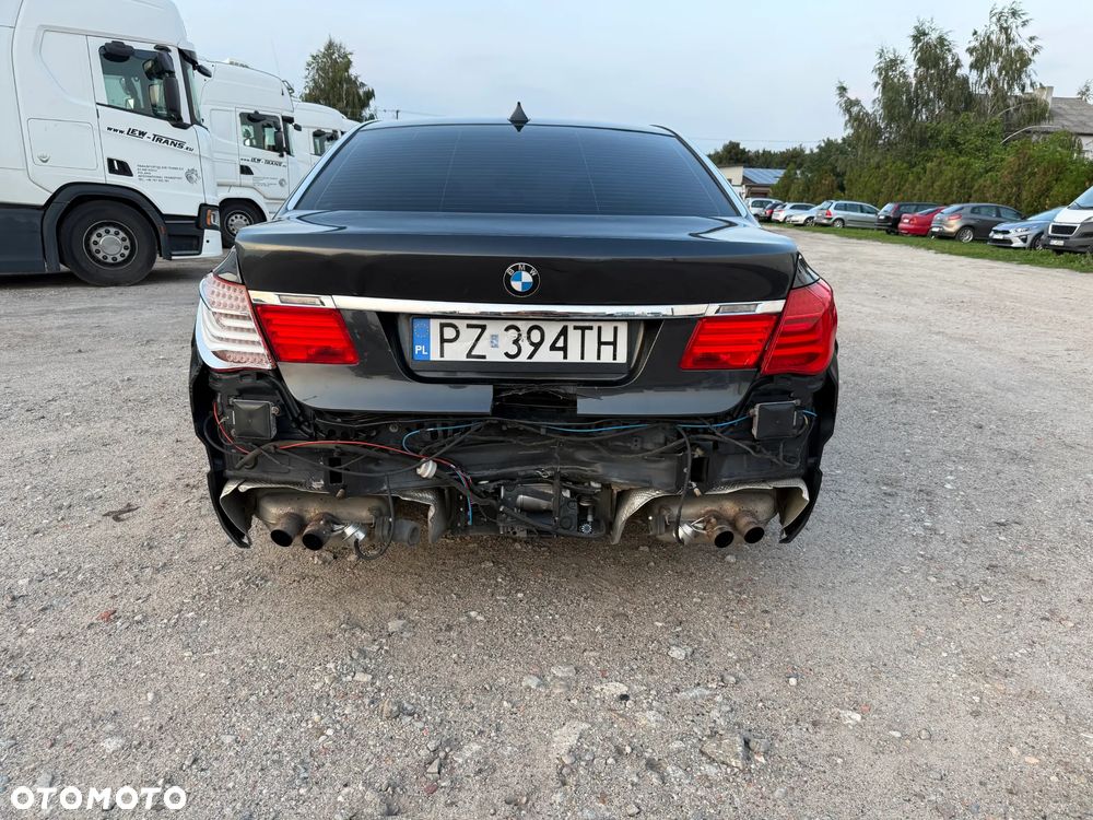BMW Seria 7 750Li - 9