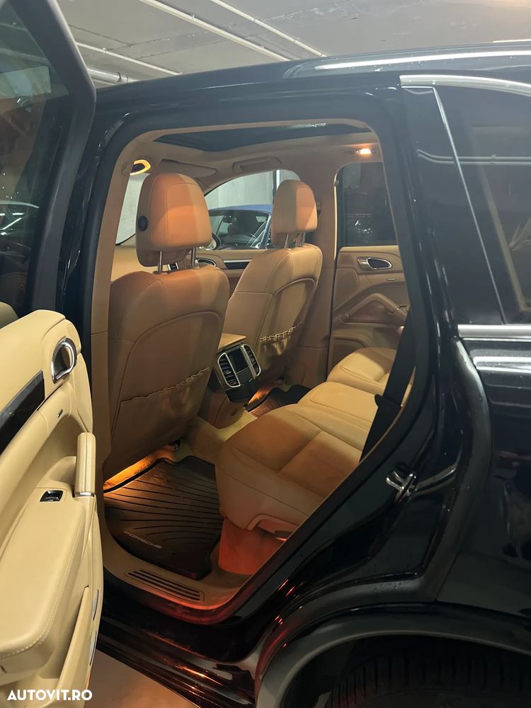Porsche Cayenne 3.0TD TipTronic - 9