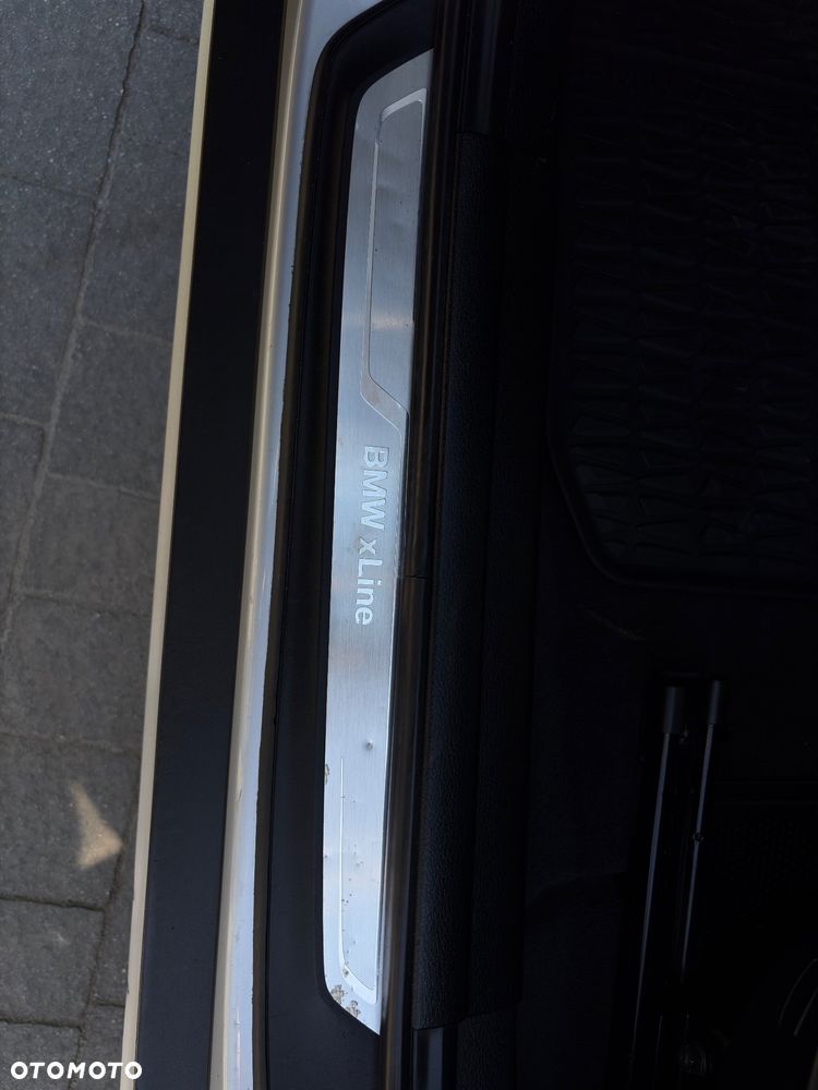 BMW X1 xDrive18d Sport Line - 22