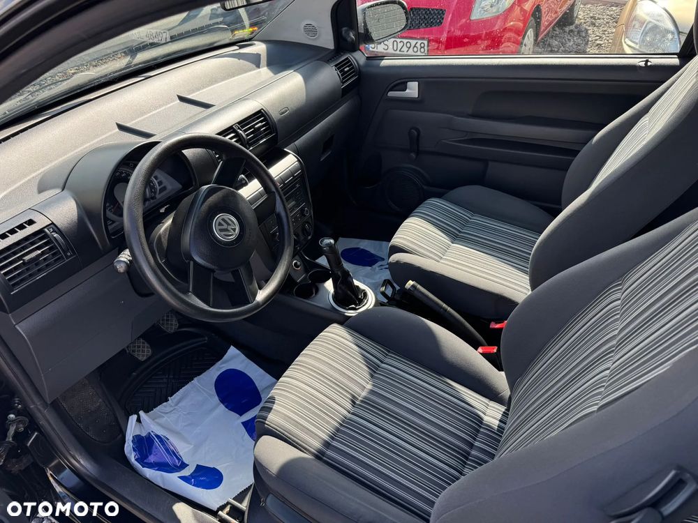 Volkswagen Fox - 12
