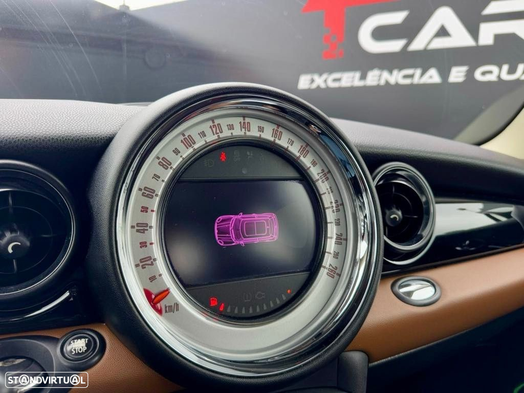 MINI 3 Portas Cooper D - 19