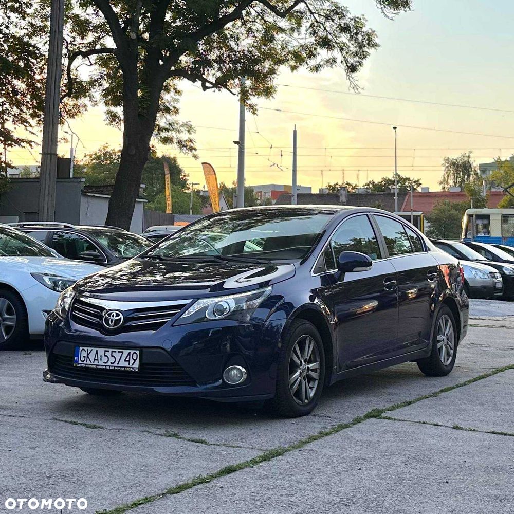 Toyota Avensis - 1