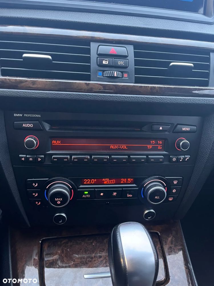 BMW Seria 3 320d DPF - 29