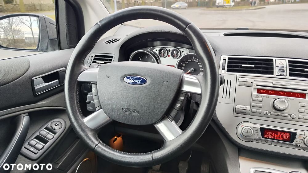 Ford Kuga 2.0 TDCi Titanium - 25