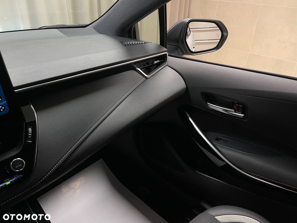 Toyota Corolla 1.8 Hybrid GR Sport Dynamic - 27