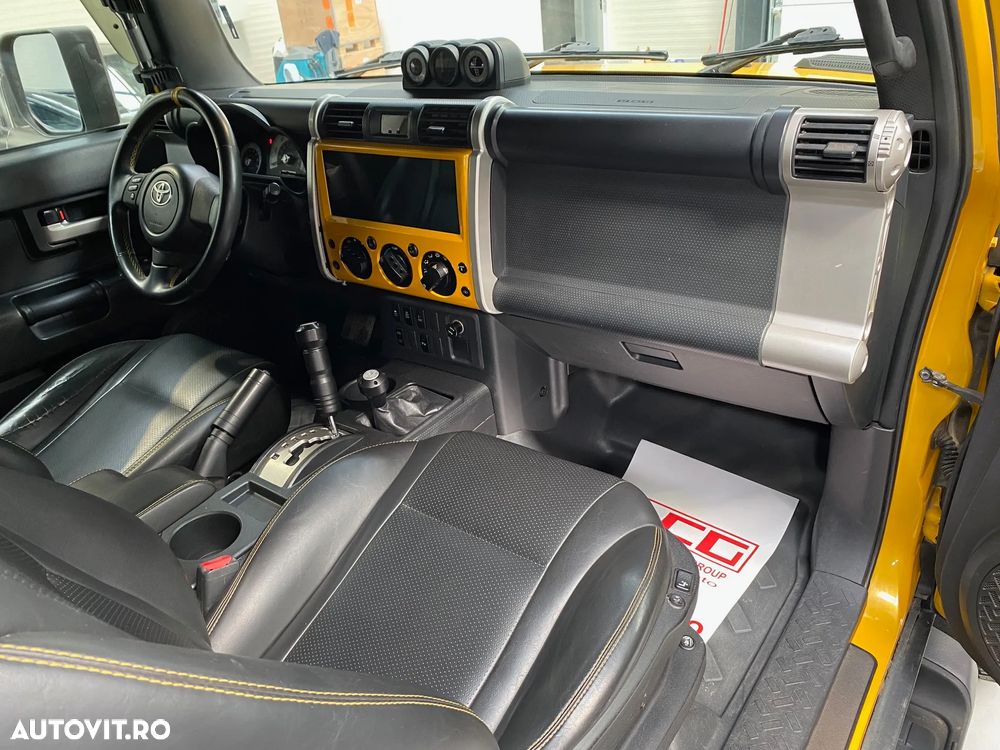 Toyota FJ - 15