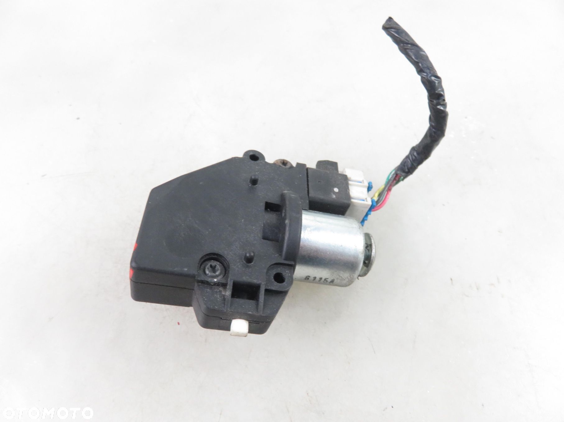 ZAWÓR MAGNETYCZNY SKRZYNI HUMMER HUMMER H2 7298047 6.0 - 1