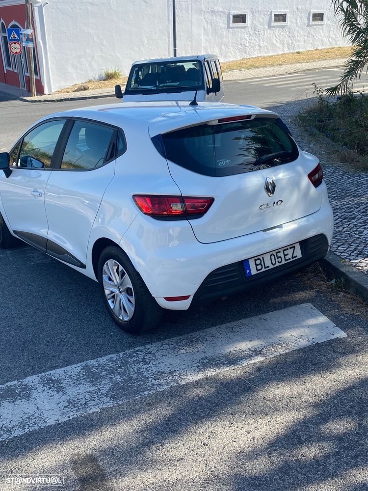 Renault Clio dCi 75 Stop & Start Expression - 2