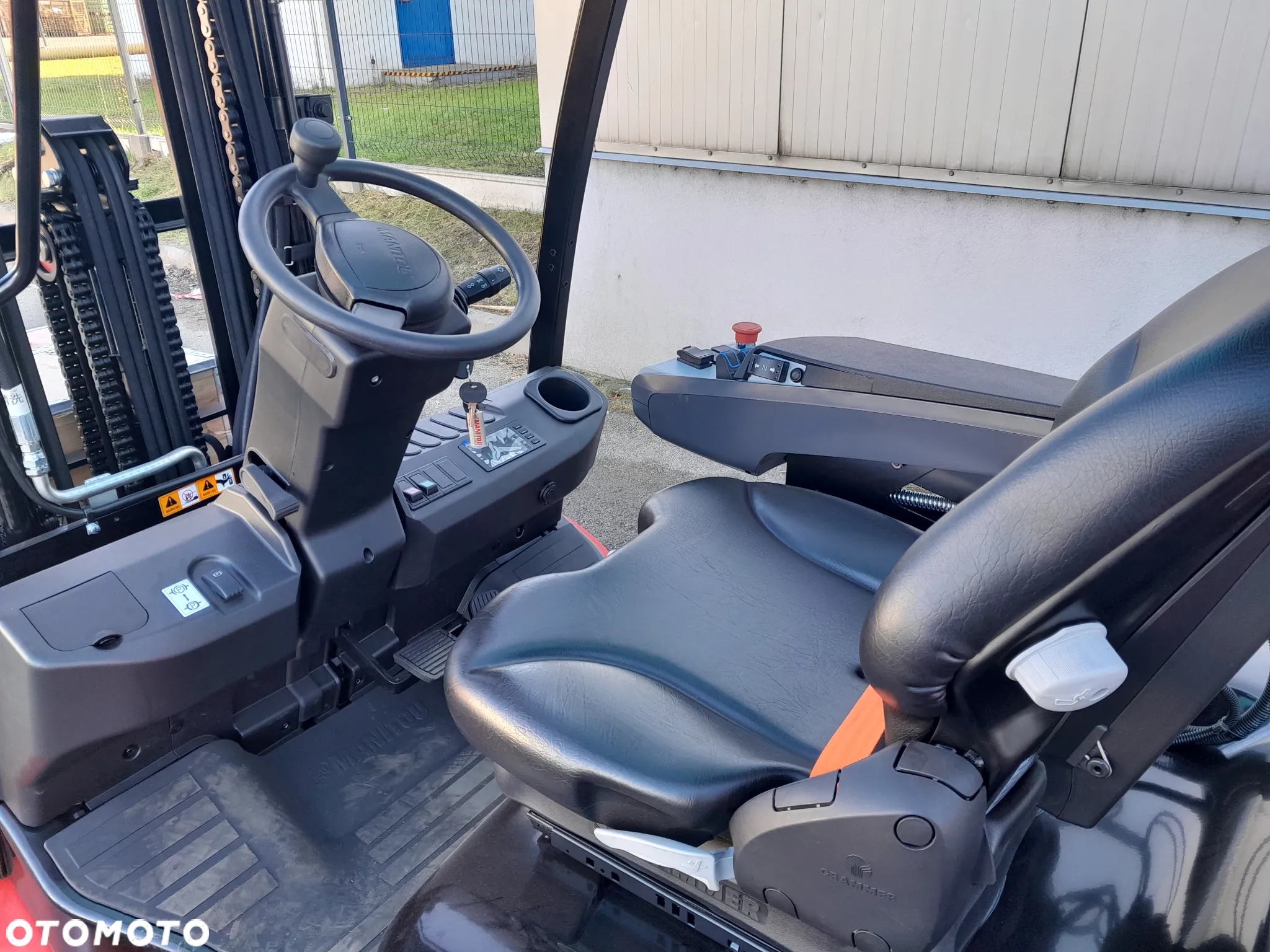 Manitou ME320 LIFT - 11