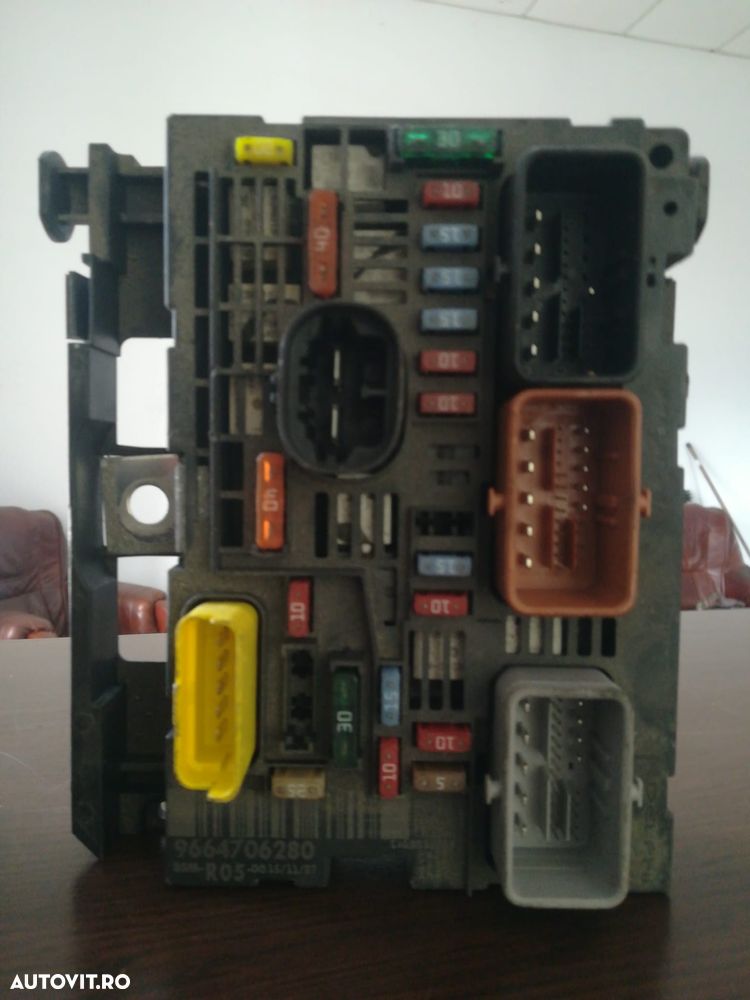 Tablou panou sigurante BSM R05 Peugeot 308 1.6 diesel 66kw 2008 9664706280 - 1