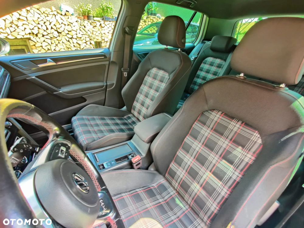 Volkswagen Golf VII 2.0 TSI BMT GTI DSG - 14