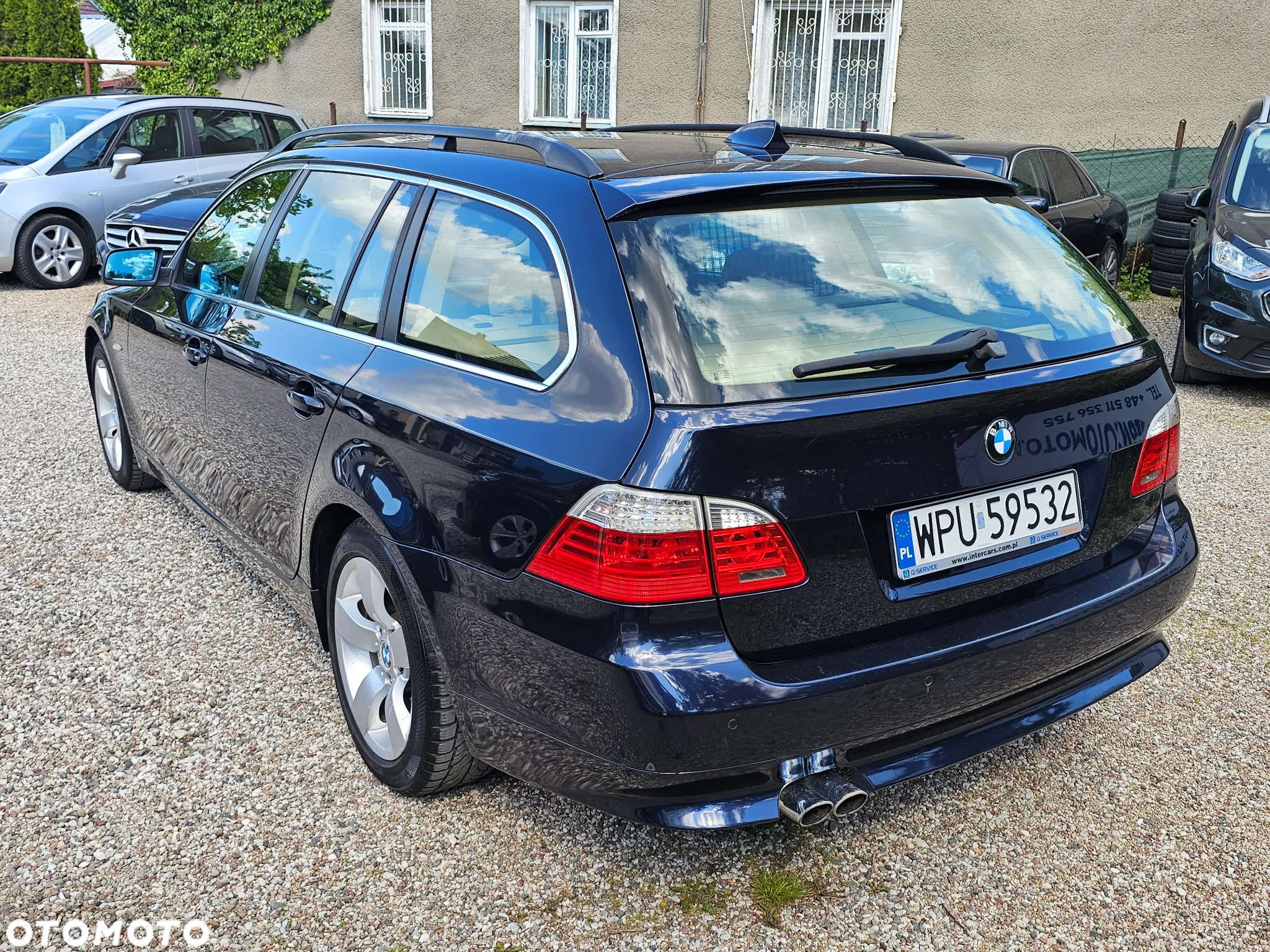 BMW Seria 5 530d xDrive Touring - 2
