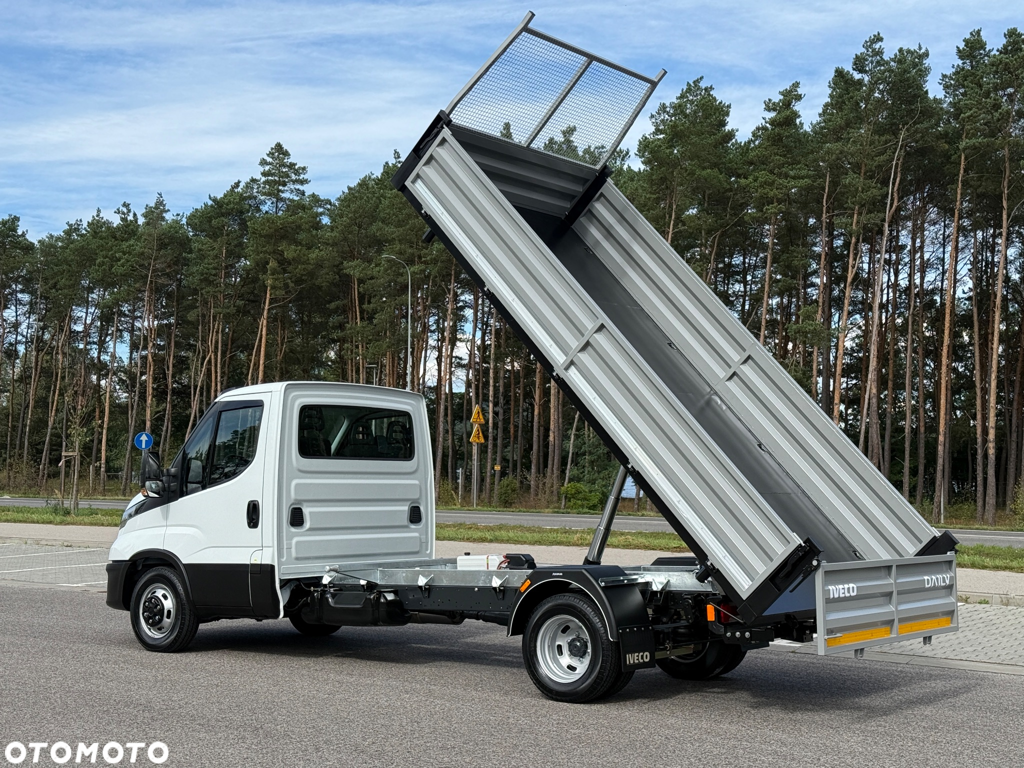 Iveco DAILY 35-180 3.0 HPI 180KM WYWROTKA 3-stronna ! 78 tyś km! Resor +Poduszka! HAK!!! - 25