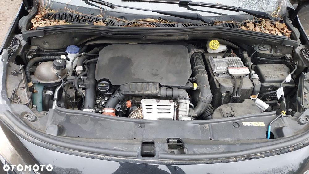 Peugeot 2008 PureTech 110 GPF Stop&Start EAT6 Allure - 16