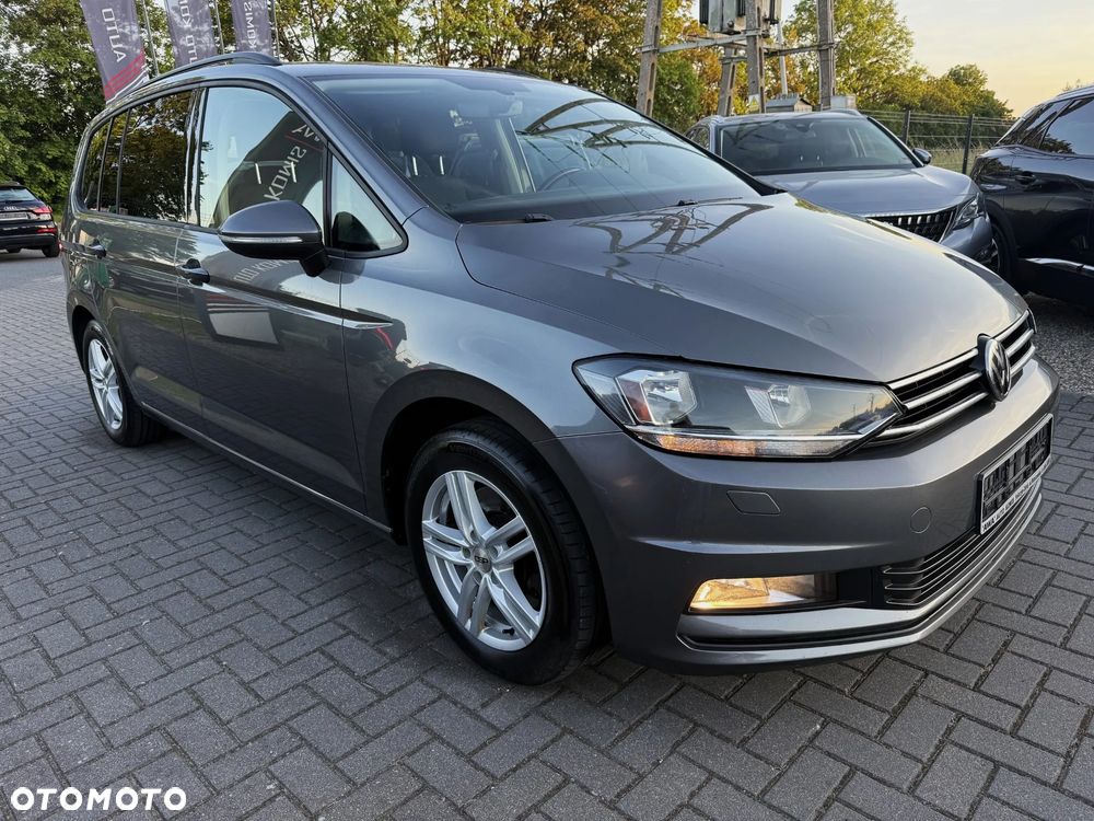 Volkswagen Touran 2.0 TDI SCR Comfortline - 3