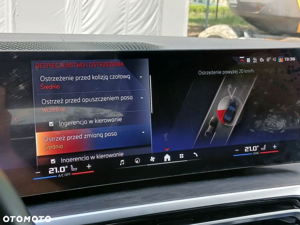 BMW i4 - 22