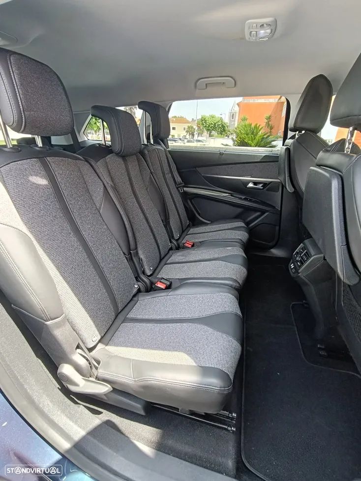 Peugeot 5008 - 19