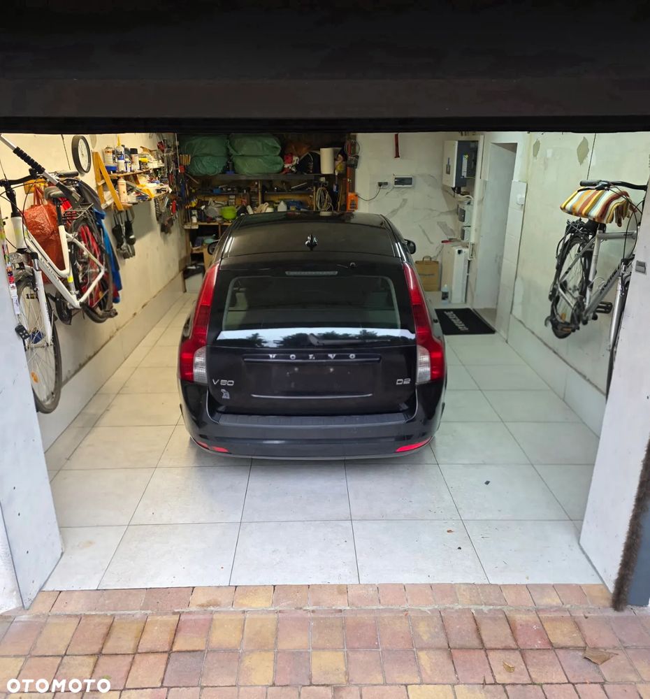 Volvo V50 D2 Momentum - 9