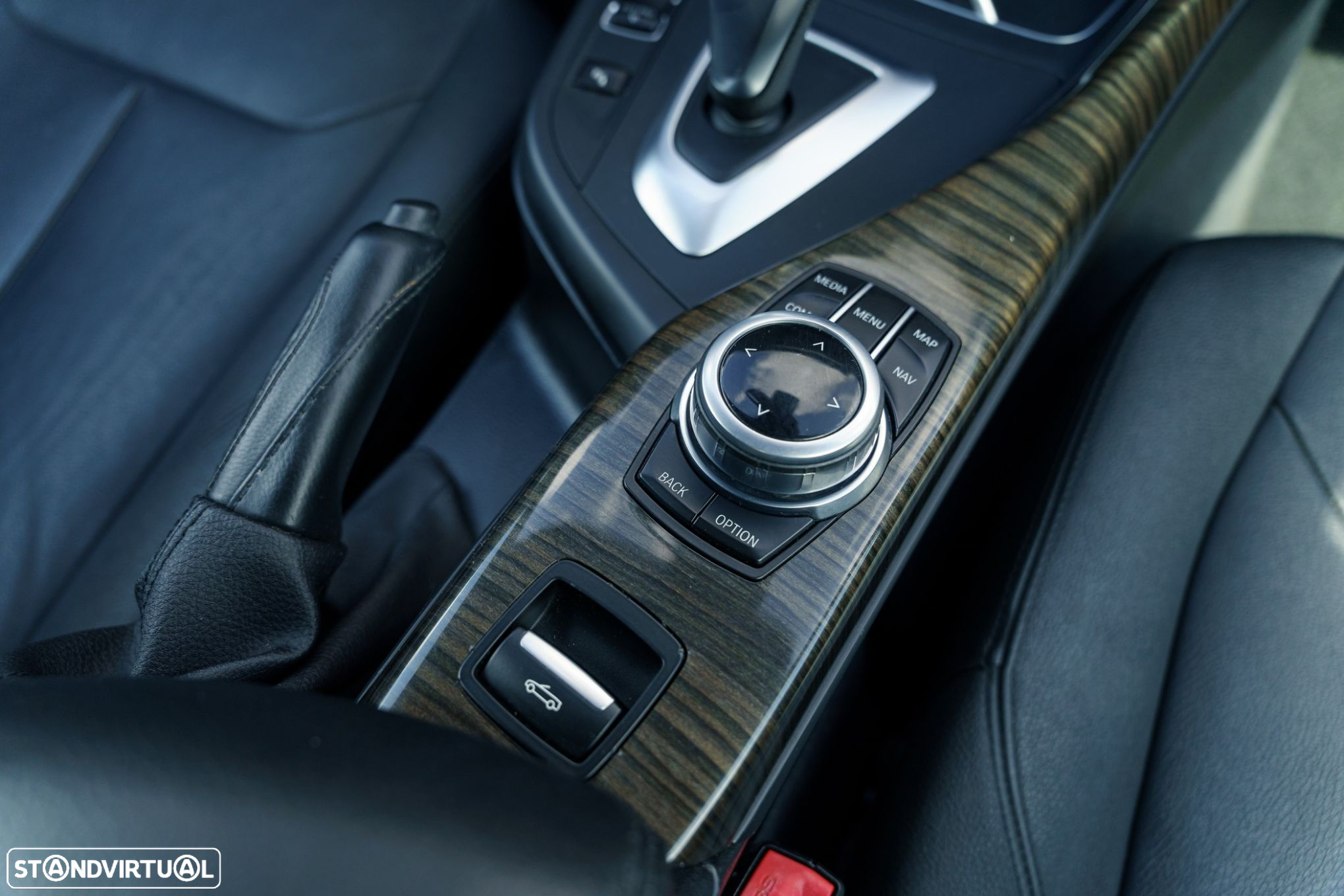 BMW 218 d Cabrio Line Luxury Auto - 32