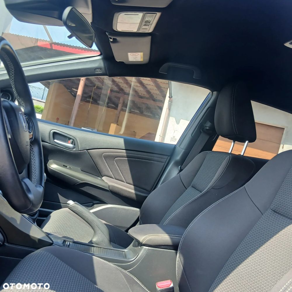 Honda Civic 1.6 i-DTEC Executive Black Edition - 11