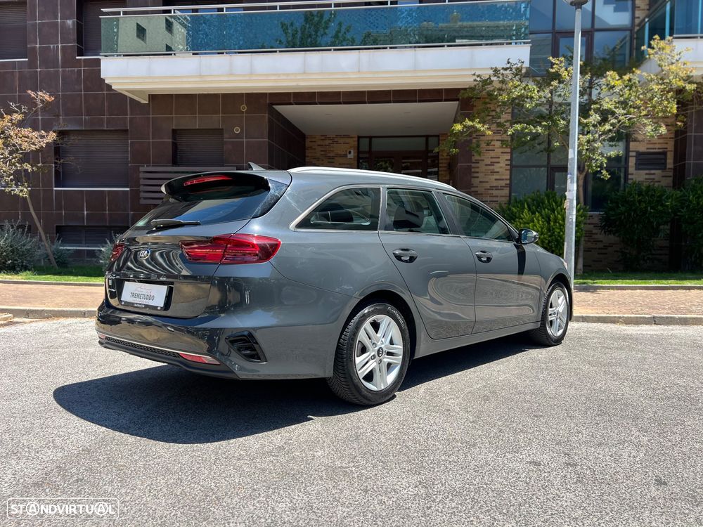 Kia Ceed SW 1.6 CRDi Drive+SRF 7DCT - 6