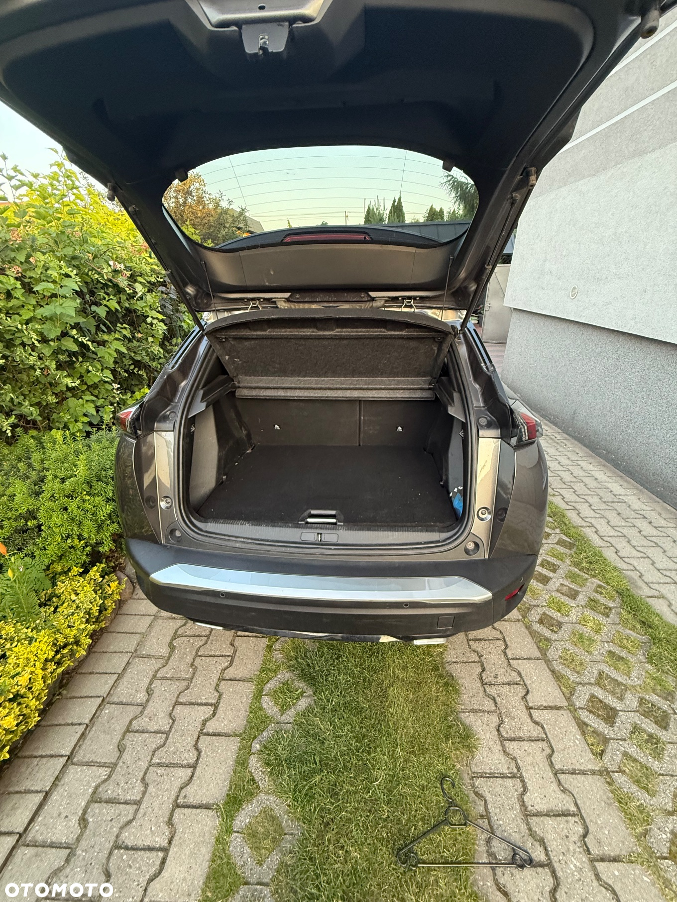 Peugeot 2008 PureTech 130 Allure - 8