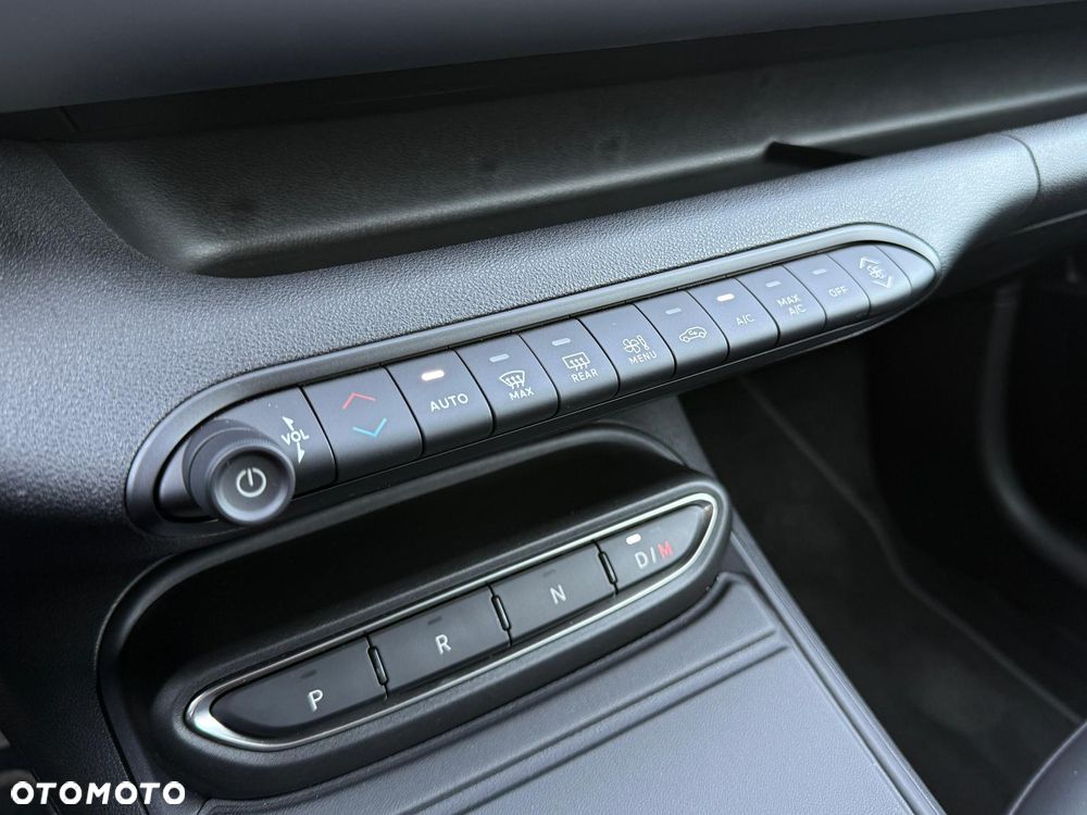 Jeep Avenger 1.2 T3 mHEV Overland 4xe eDCT6 - 14