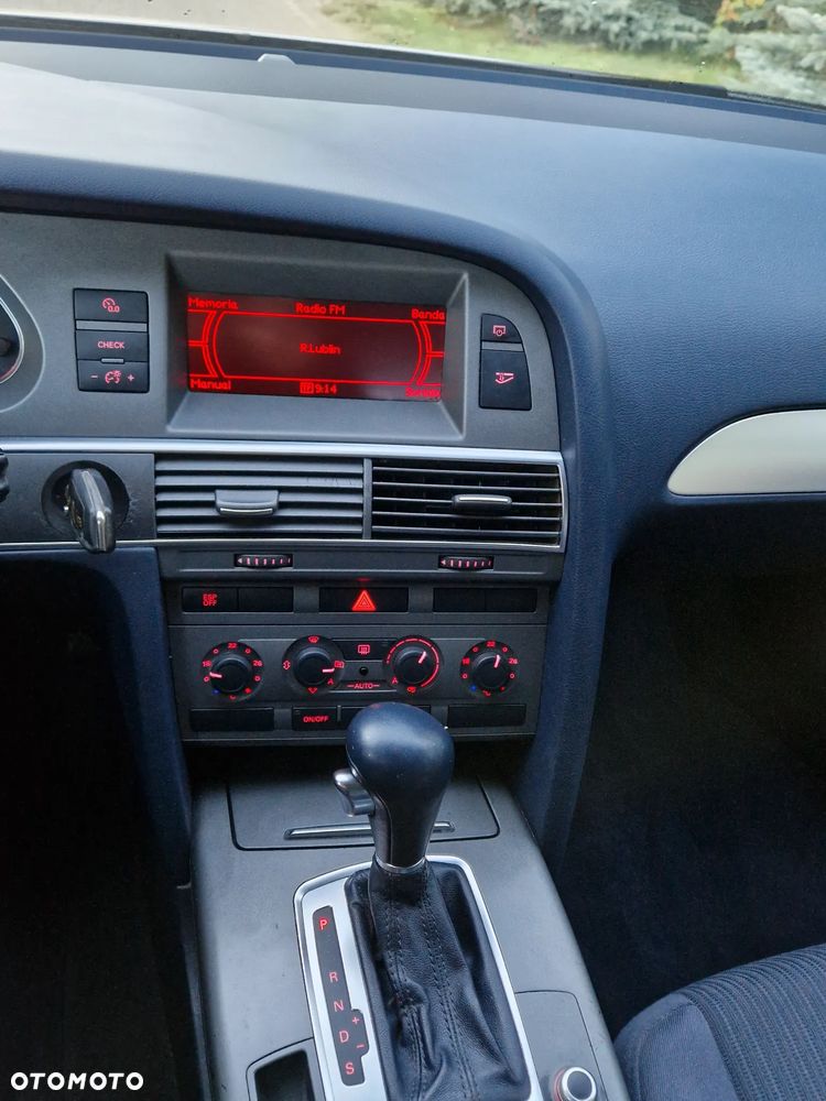 Audi A6 Avant 2.4 multitronic - 25