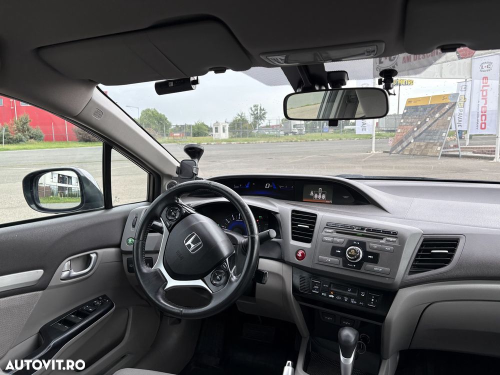 Honda Civic 1.8 i-VTEC Automatik Comfort - 13