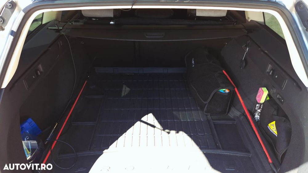 Volkswagen Passat 2.0 TDI DSG (BlueMotion Technology) Comfortline - 18