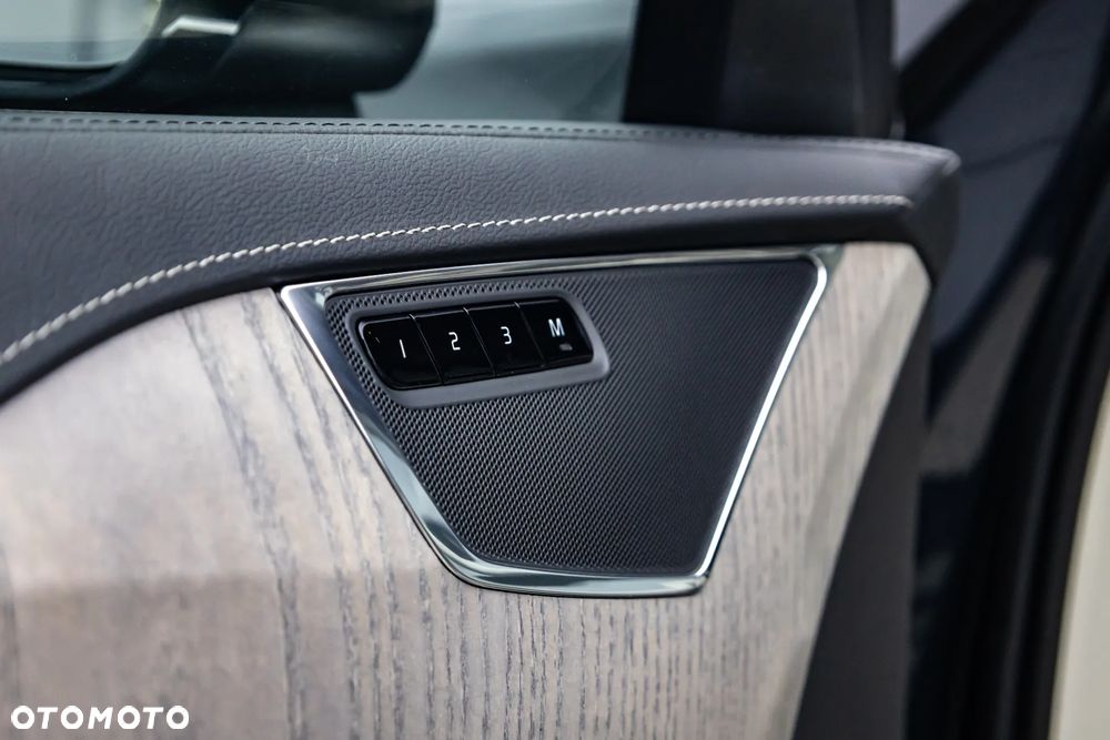 Volvo XC 90 B5 D AWD Inscription - 12