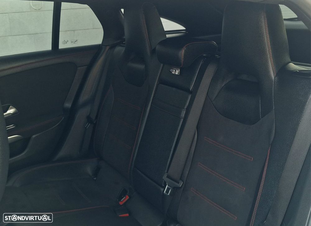 Mercedes-Benz CLA 180 7G-DCT AMG Line Advanced Plus - 12