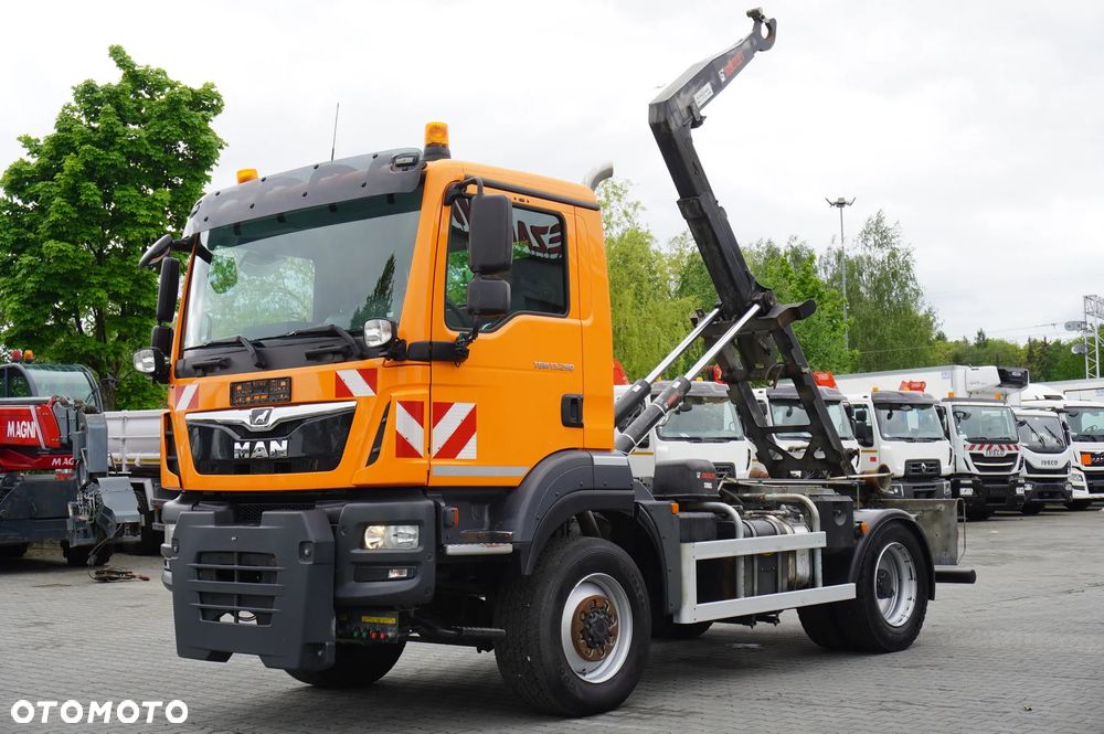 MAN TGM 13.290 / 4x4 / 30 tys. km!!! / hakowiec HIAB XR8S3250 / DMC 15 ton - 9