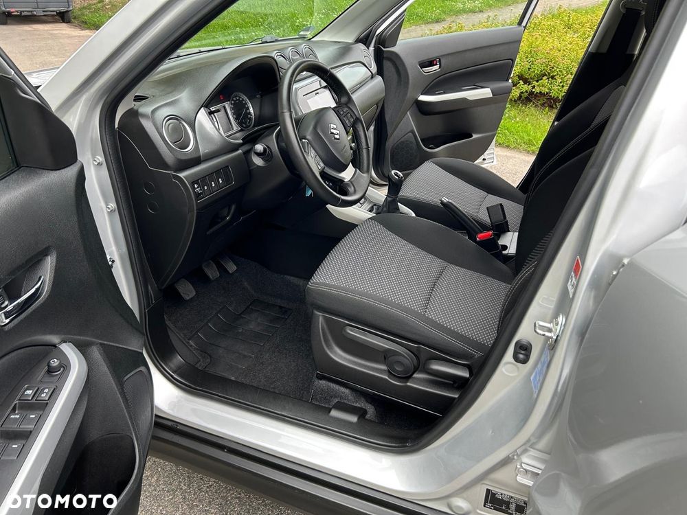 Suzuki Vitara 1.6 (4x2) Comfort+ - 16