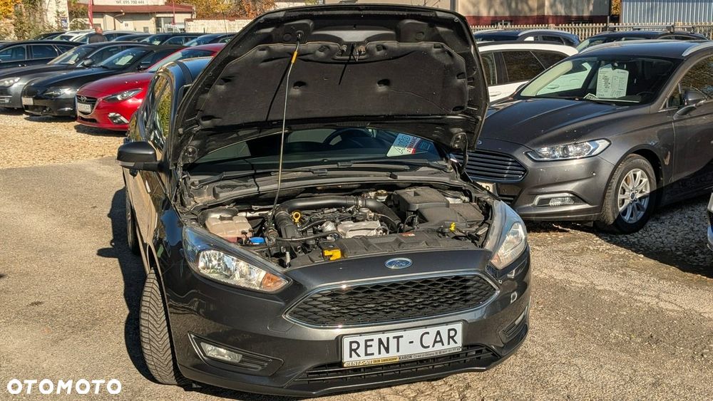 Ford Focus - 33