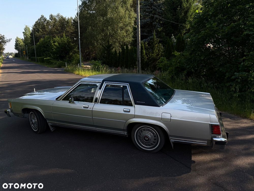 Mercury Marquis - 12