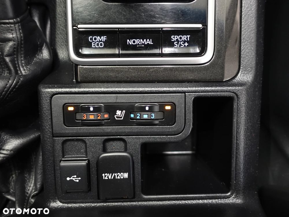 Toyota Land Cruiser 2.8 D-4D Automatik Executive - 31