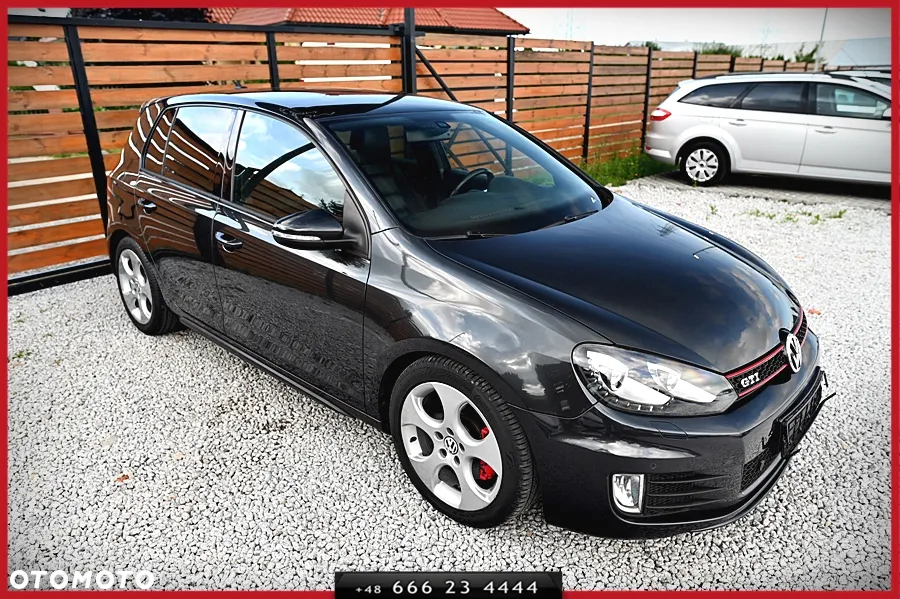 Volkswagen Golf 2.0 GTI - 8
