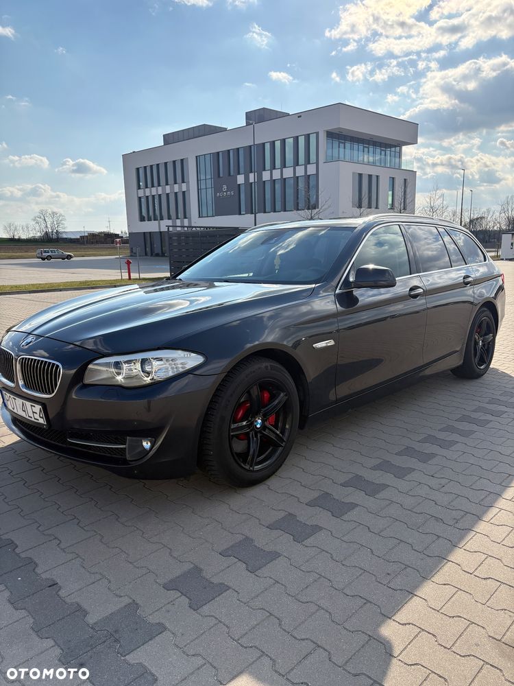 BMW Seria 5 525d xDrive - 1
