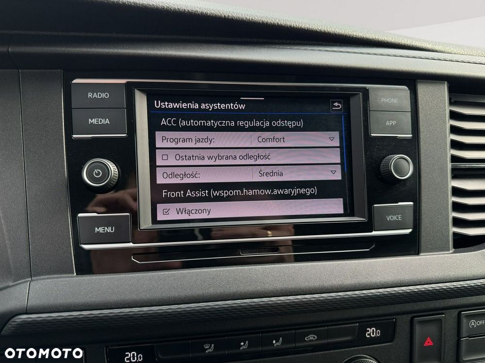 Volkswagen Caravelle - 20
