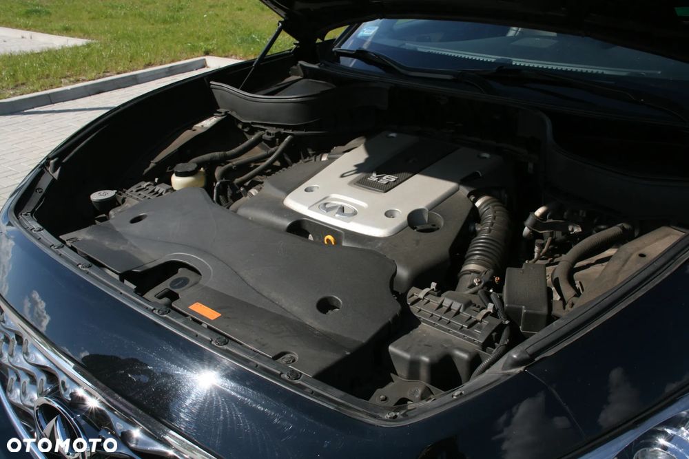 Infiniti FX FX35 - 21