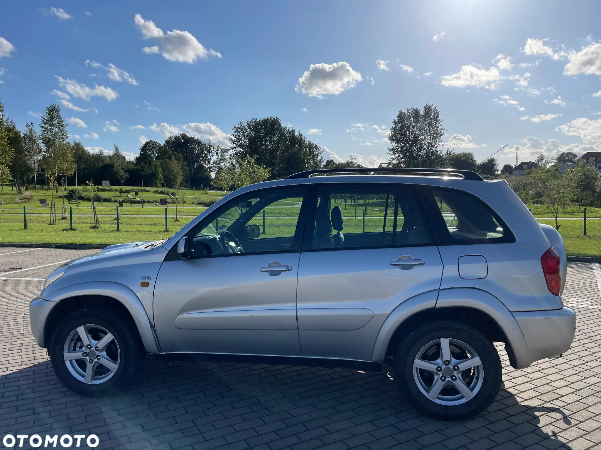 Toyota RAV4 - 2