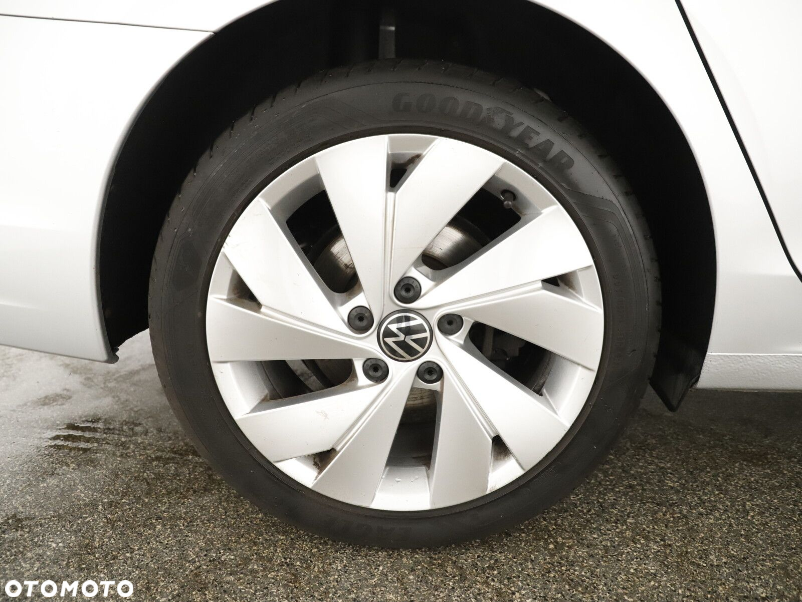 Volkswagen Golf VIII 2.0 TSI 4Motion Style DSG - 28