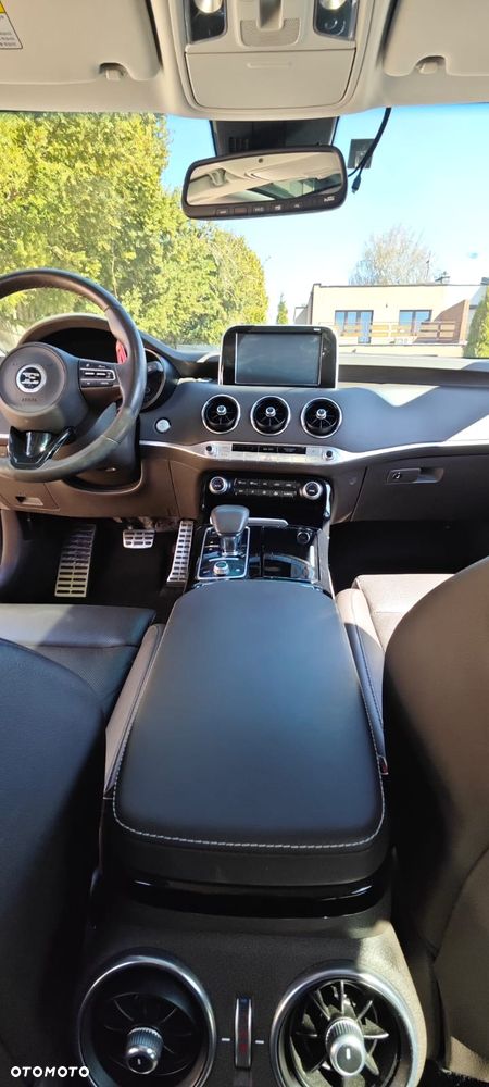 Kia Stinger 2.0 T-GDI GT Line - 25