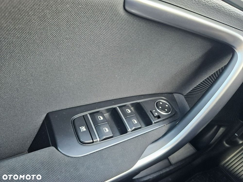 Kia Ceed - 24